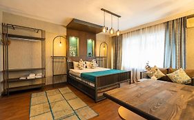 Cube Suites